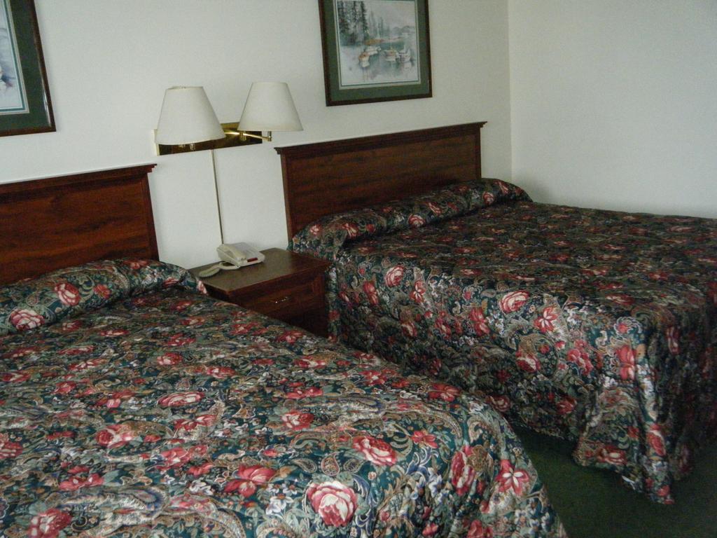 Cadillac Sands Resort Chambre photo