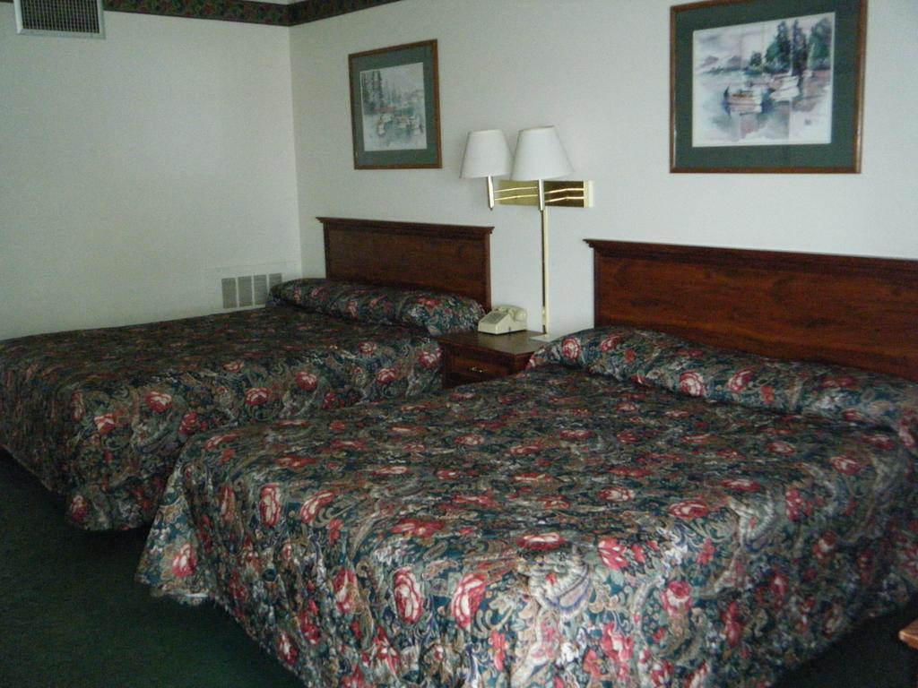 Cadillac Sands Resort Chambre photo