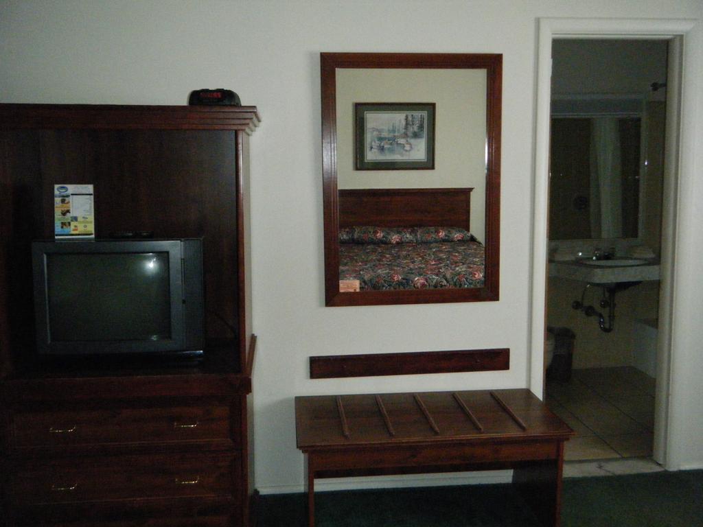Cadillac Sands Resort Chambre photo
