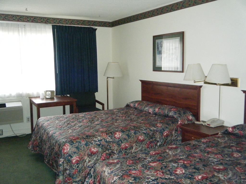 Cadillac Sands Resort Chambre photo