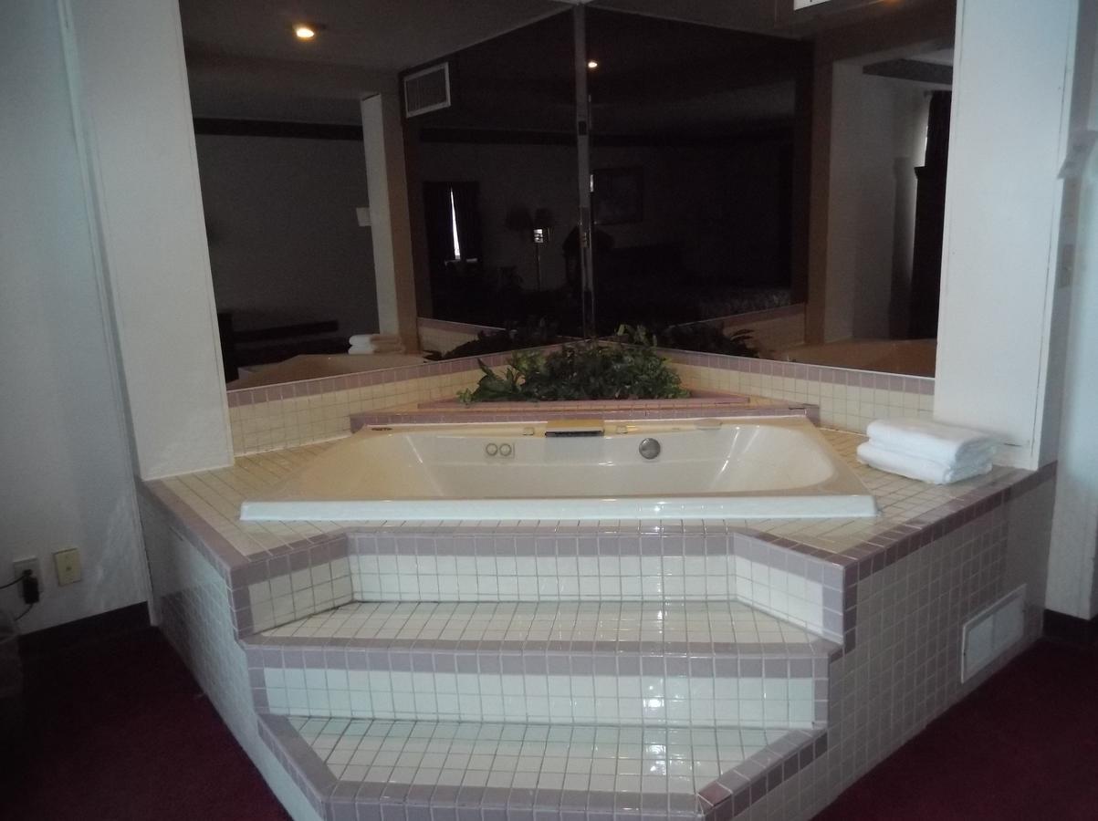 Cadillac Sands Resort Extérieur photo